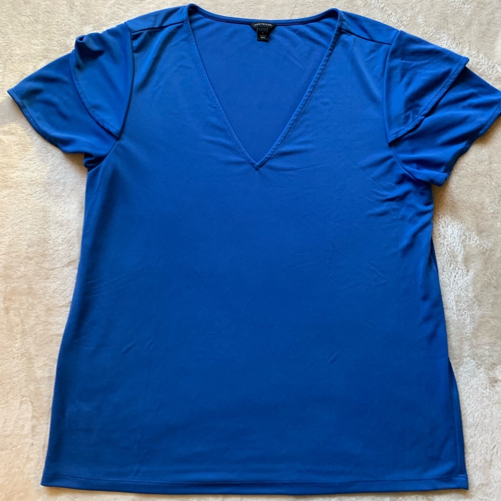 Ann Taylor Short Sleeve Top